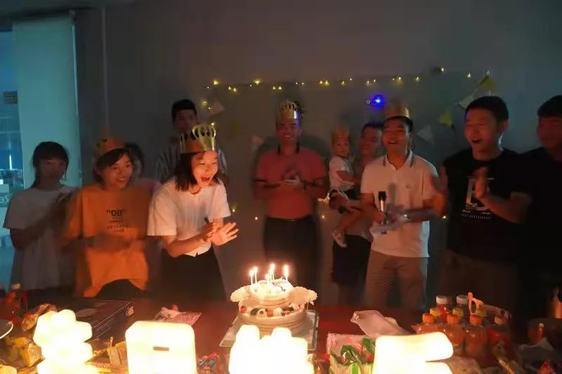 Reeman Robot Mid-Autumn Festival party&Septembrska rojstnodnevna zabava